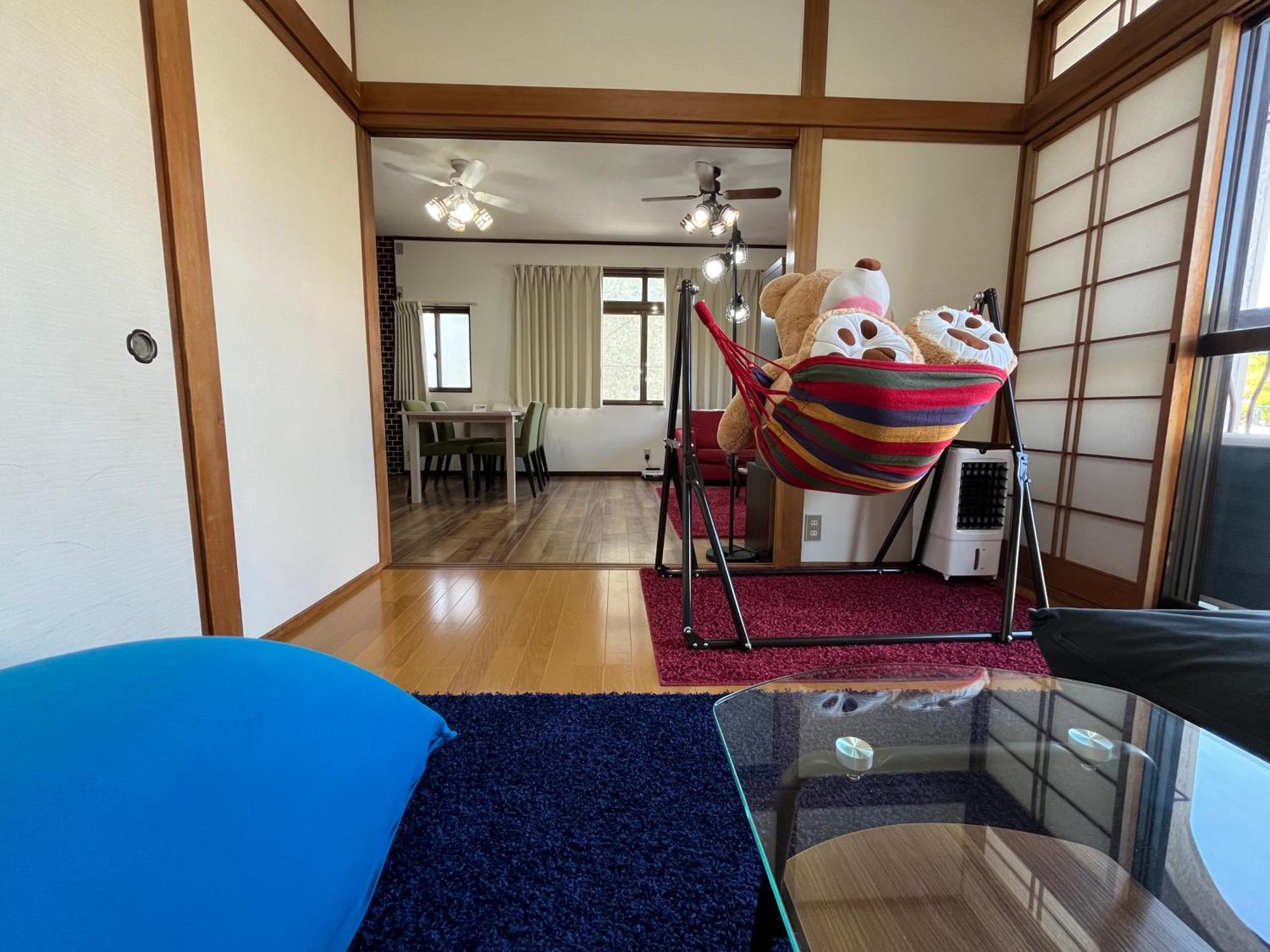 広島riverside House 無料駐車場付き 原爆ドームまで15分圏内 1棟貸切 100m2以上 大人数ok อพาร์ทเม้น ฮิโรชิม่า