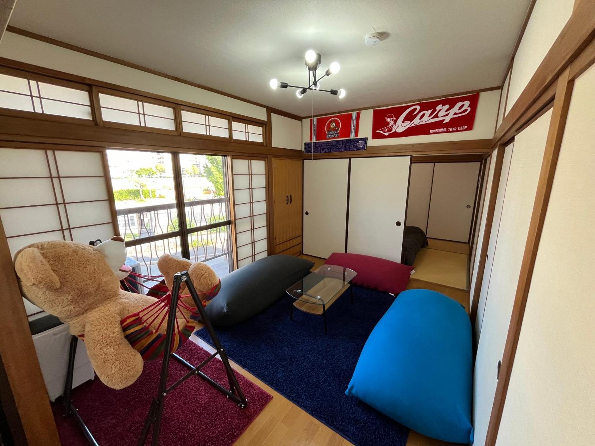 広島riverside House 無料駐車場付き 原爆ドームまで15分圏内 1棟貸切 100m2以上 大人数ok