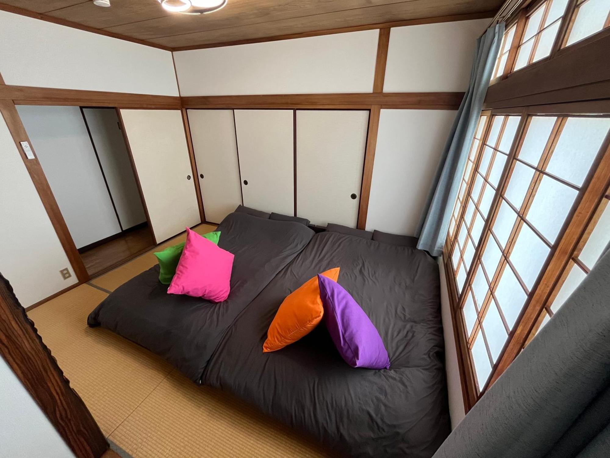 広島riverside House 無料駐車場付き 原爆ドームまで15分圏内 1棟貸切 100m2以上 大人数ok * ฮิโรชิม่า