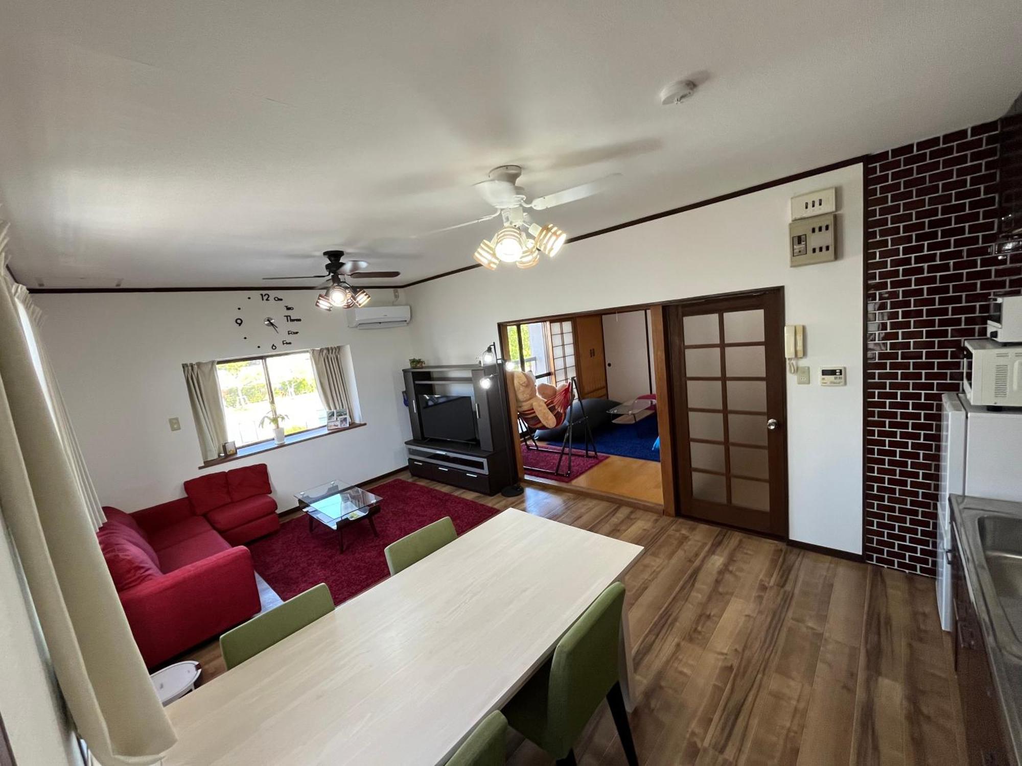 広島riverside House 無料駐車場付き 原爆ドームまで15分圏内 1棟貸切 100m2以上 大人数ok 公寓 *